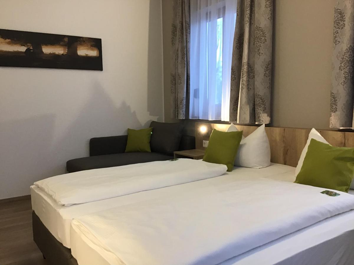 Gasthof Hotel Esterer Розенхайм Екстериор снимка